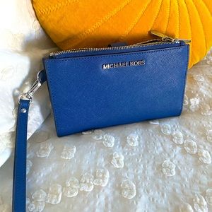 Michael Kors wallet wristlet